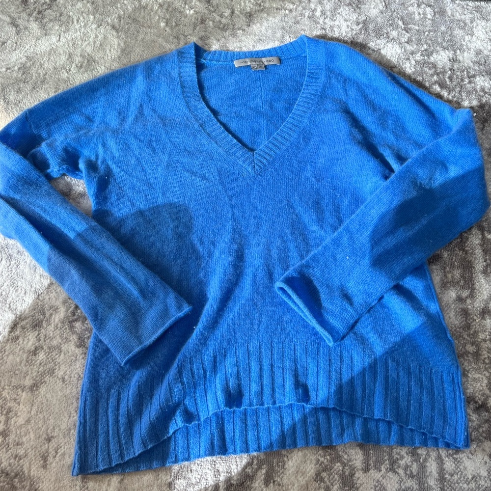Cashmere sweater